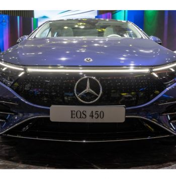 Đánh giá Mercedes EQS 450+