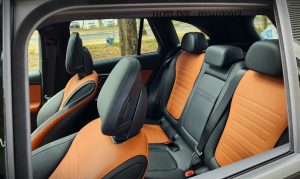 Nội thất Mercedes GLC 300 AMG mới 2023