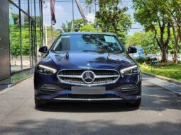 Mercedes C 200 qua sử dụng