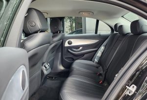 Mercedes E180 cũ 2022