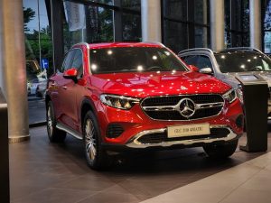 giá xe mercedes glc 200 4matic mới 2024