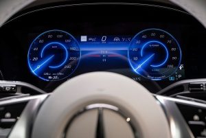 đánh giá chi tiết Mercedes EQE 500 4MATIC tại mercedes Phú Mỹ Hưng(SUV)