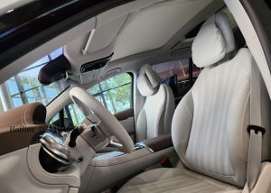 Mercedes EQS 500 SUV mới 2023