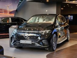 Mercedes EQS 500 SUV