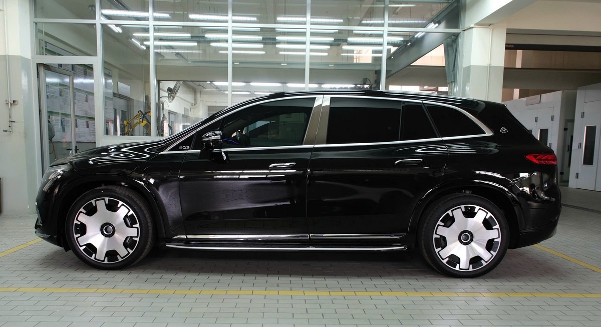 Dòng xe điện cao cấp Mercedes-Maybach EQS 680 SUV có công suất lên tới 658 hp.