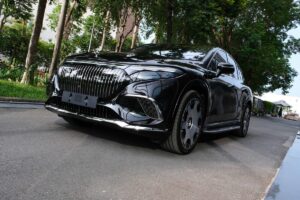 xe điện Mercedes Maybach EQS 680 2026 màu đen