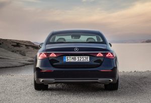 Đánh giá chi tiết dòng xe E class mới 2025 tại Mercedes Phú Mỹ Hưng (5)