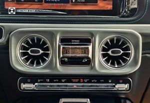 Mercedes G580 (3)