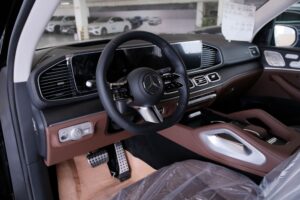 Nội thất Nâu trên dòng xe Mercedes Benz GLS 450 mới nhập Mỹ