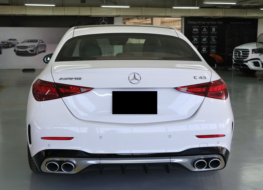 Bán Mercedes C43 AMG cũ màu trắng đời 2023