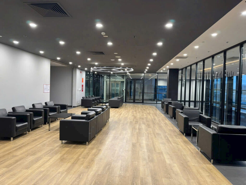 Mercedes Phú Mỹ Hưng quận 7