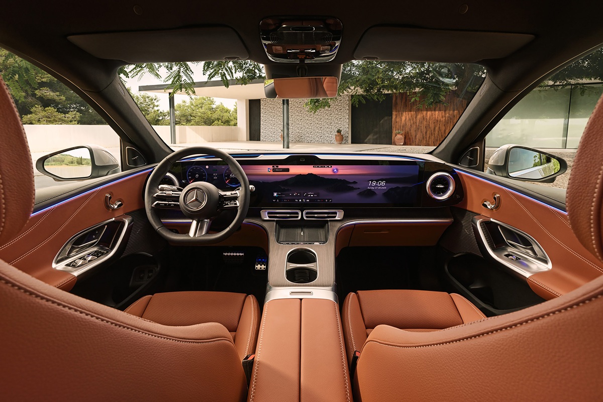 giá lăn bánh Mercedes CLA 200 mới 2026